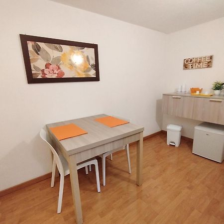 Alcamo Rooms Con Garage Privato Номер фото