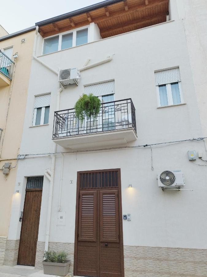 Alcamo Rooms Con Garage Privato Екстер'єр фото